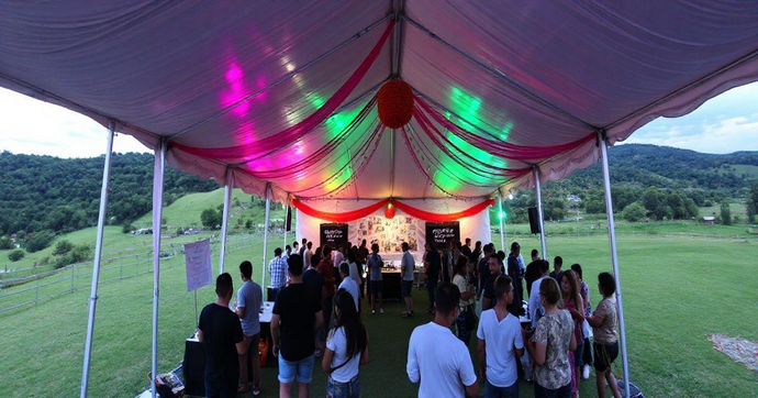 Locação de Tenda 10x10: Tudo o que Você Precisa Saber